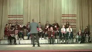 "Попурі з український пісень"