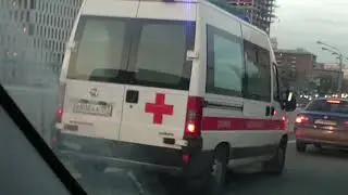 Кого перевозит скорая????