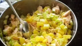 Салат Дамский каприз с курицей и ананасами. Рецепт 