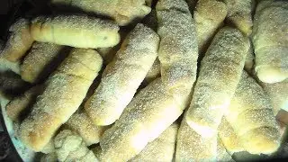 Самые вкусные  рогалики из дрожжевого теста за пол часа.