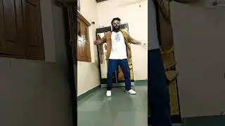 Chalya teri or jagah hi nahi hai 🤣🤣🤣#jawanmovie#sharukhkhan#nayanthara#dance#bollywoodsongs#ytshorts