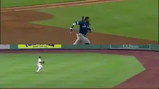 Arroyo losing fly ball vs Duran losing fly ball comparison