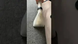 Процесс чистки дивана очень коротко