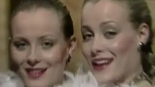 Benny Hill - Garde à vous !