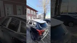 Церковь в окружении деревянных домов