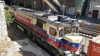 DE 33049