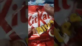 KITKAT BITES #shorts #satisfying #asmr #chocolate #wafer #chocolateballs