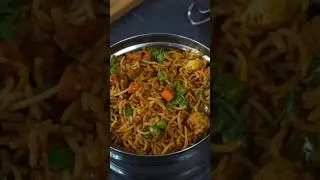 शाळेचा डब्बा-3/सकाळच्या घाईत पटकन होणारा शाळेचा डब्बा tiffin recipes for kids/tawa pulao/rice recipe