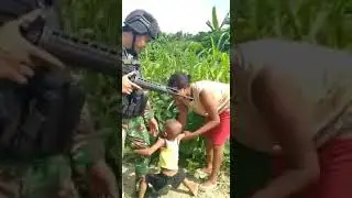 TNI bersama rakyat Anak kecil menangis ingin ikut TNI