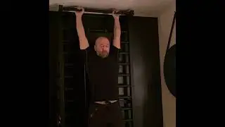 Exercitii la spalier din metal si banca de abdomen