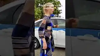Соль девушка не в адеквате!!