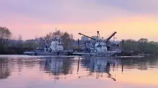 Два буксира-толкача, 