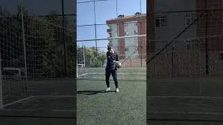 Hanımcı kaleci iş başında 😂 