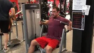 pectoraux exterieur life fitness