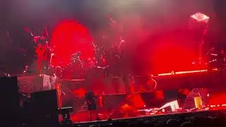 Bring Me The Horizon - Dear Diary (live)
