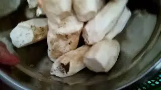 How To Peel Cassava |Paano balatan ang kamo teng Kahoy