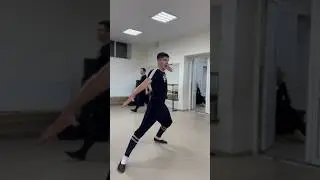 Парень на Азарте четко исполнил 😎🔥🔥🔥 #dance #kavkaz #лезгинка #танцы #кавказ #lezginka