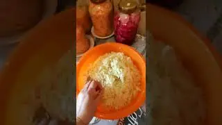 Солю капусту🥕😊.Рецепт проверенный👍.