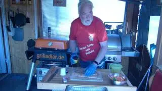 # 138 Schweinebauch vom Gasgrill Everdure