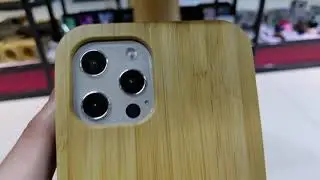 A wooden phone case that fits perfectly with the iPhone12.
