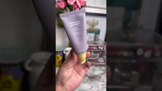 [HaruHaru Wonder] Black Rice Pure Mineral Relief Daily Sunscreen Demo #shorts #kbeauty