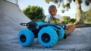 Тест Драйв: Гоночный джип на пульте управления. Jeep remote control. Jeep mit der Fernbedienung.