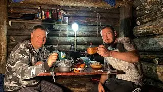 ЛЕСНАЯ ХИЖИНА: ТВОРИМ В ЕДИНСТВЕ С ПРИРОДОЙ 🛖 🌳 ГРИБНЫЕ СЕКРЕТЫ 🍄‍🟫