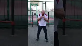 Бокс отшаг в сторону