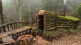 BUSHCRAFT LOG CABIN for  SURVIVAL in the Woods. Life Off The Grid. Fish Cooking