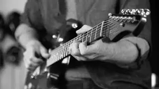 Guitar Friends: Mirari by Ronin Guitars