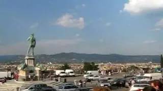 Florencia - En el cerro de dia