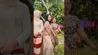 pilih mana #hijabdealer #hijabers #cewekkacamata #hijaber
