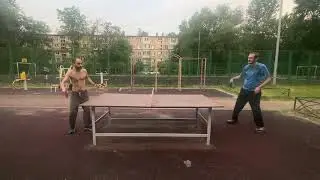 Иногда я играю в настольный теннис