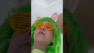 -Когда мама сказала принести ручку...