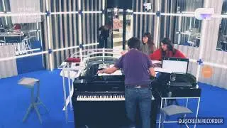 OT Aitana canta su parte de la canción y se acuerda de Cepeda
