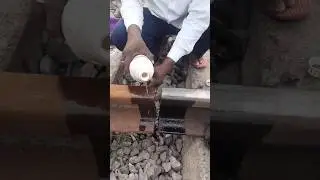 Thermite welding process for joiningrailway tracks 