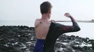 How to put on a wetsuit | Orca