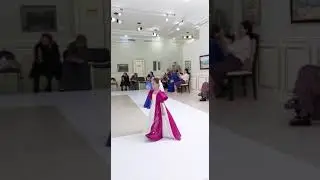 Зара участвует в модном показе Грозный