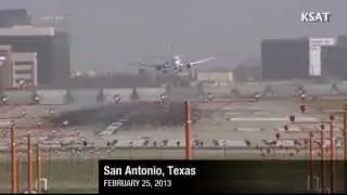 Aviones luchando con el viento en San Antonio, Texas, Estados Unidos (26/2/2013) CNN