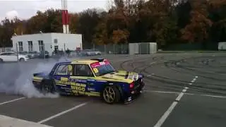 Осенний drift '(◣_◢)'