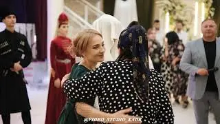 ОБРЯД ЗНАКОМСТВА С НЕВЕСТОЙ НА БАЛКАРСКОЙ СВАДЬБЕ