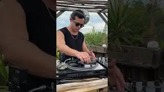 Only Vinyl by Ephimera’s brain director! Check the full video 