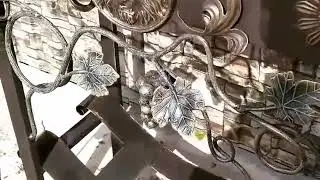 Мангал с виноградной лозой!
