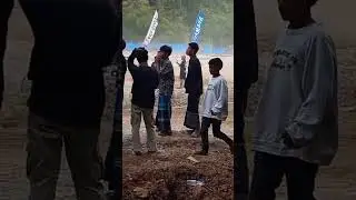 Sorotan 0.00 - 2.09 dari Motocross grass track