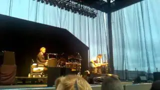 2011-06-18_19-43-36_533.3gp