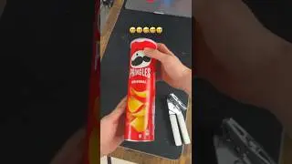Una SORPRESA nascosta nelle PRINGLES?