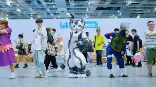 When the furry tiger dances in public!