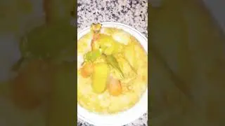 كسكس بريستيج ههههه بالخضرا والدجاج وقبلو عليا