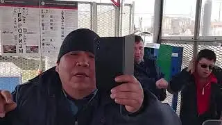 Неадекватные контролеры ЦППК стреляли и избили простого пассажира!!!