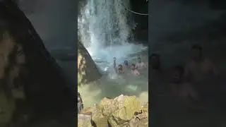 Kade Jail Kade Phada Me 👹 #rishikesh #waterfall #shorts #trendingshorts